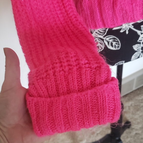 Hot Pink Crop Sweater!! - Picture 5 of 8